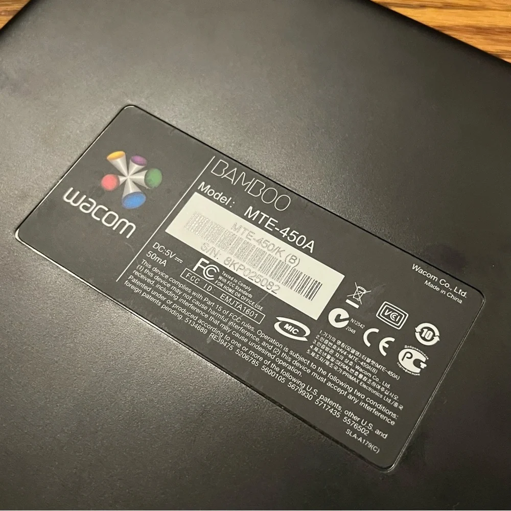 Wacom Bamboo MTE-450A Drawing Graphics Tablet with pen